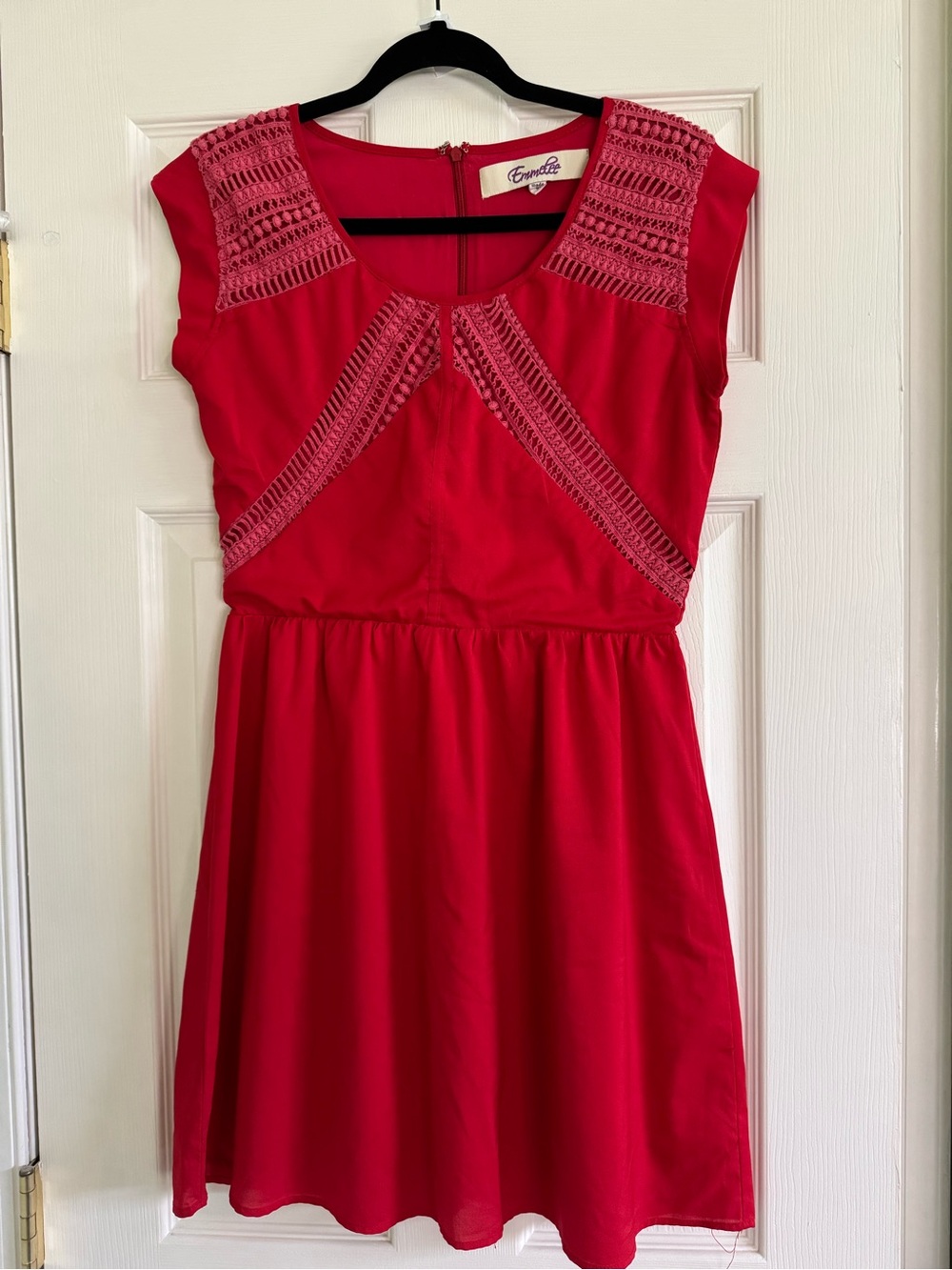 Emmalee red cap sleeve mini dress with crochet detail - M